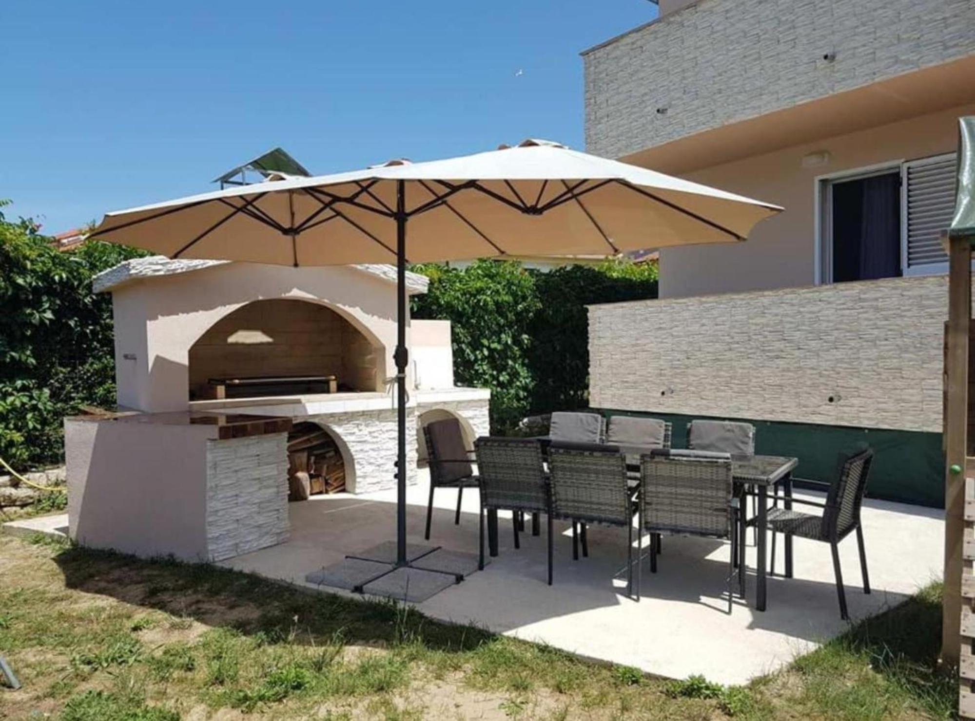 Apartmani Sabbioso Лопар Экстерьер фото